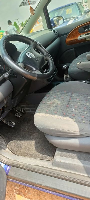Thumbnail 7 of 2003 VOLKSWAGEN ID4
